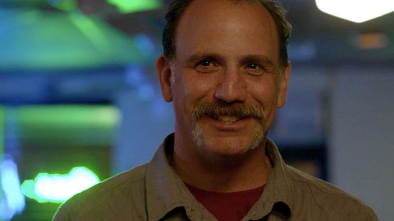 Nick Sandow es Joe Caputo