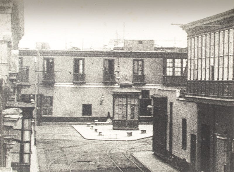 28 de enero de 1825, Lima, Perú. Plazuela Micheo, donde fue asesinado Bernardo de Monteagudo